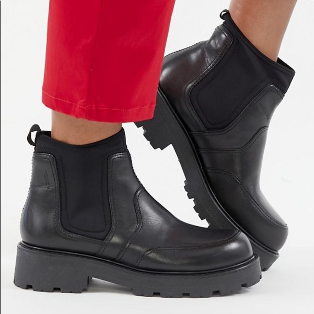 Vagabond Black Leather Boot